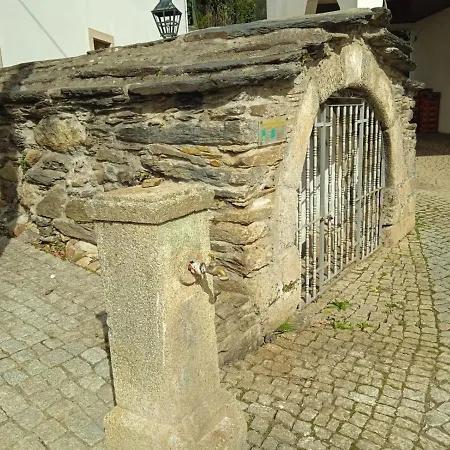 Casa Da Ribeira Em *