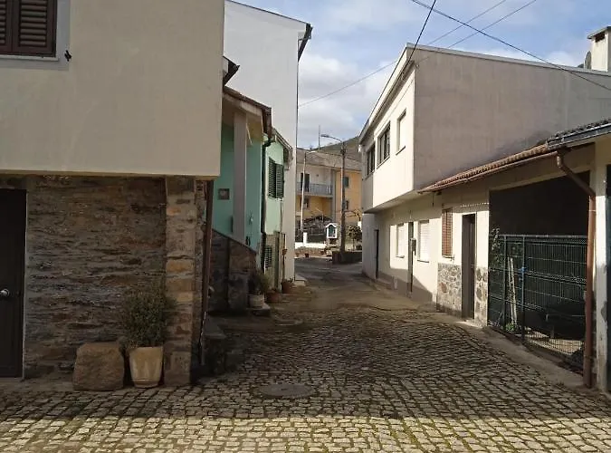 Casa Da Ribeira Em Holiday home