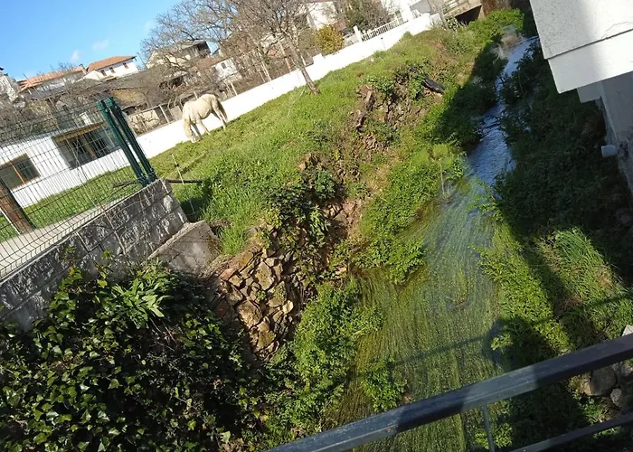 Casa Da Ribeira Em * Rabal